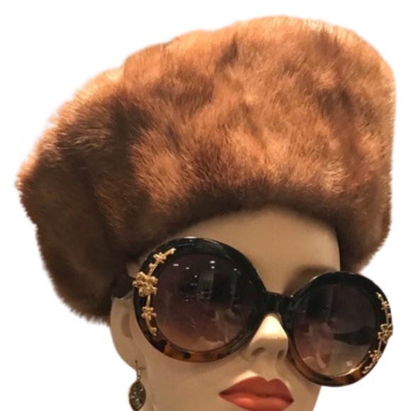 Sable Mink Fur Hat - Picture 4 of 9
